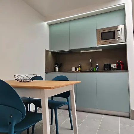 Modern & Spacious In Lausanne! Rn18-5 דירה